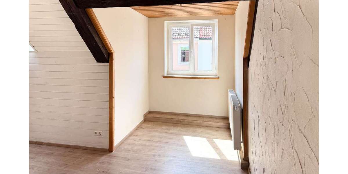 Etagenwohnung Isny im Allgäu - 2 Zimmer, 92 m&sup2;, 800&euro; | Angebot:26966122