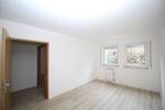Etagenwohnung Niederfrohna - 2 Zimmer, 50 m&sup2;, 350&euro; | Angebot:26596621