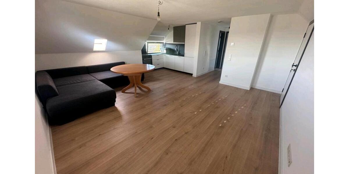 Dachgeschoßwohnung Mühlacker - 2 Zimmer, 55 m&sup2;, 1.000&euro; | Angebot:26522940