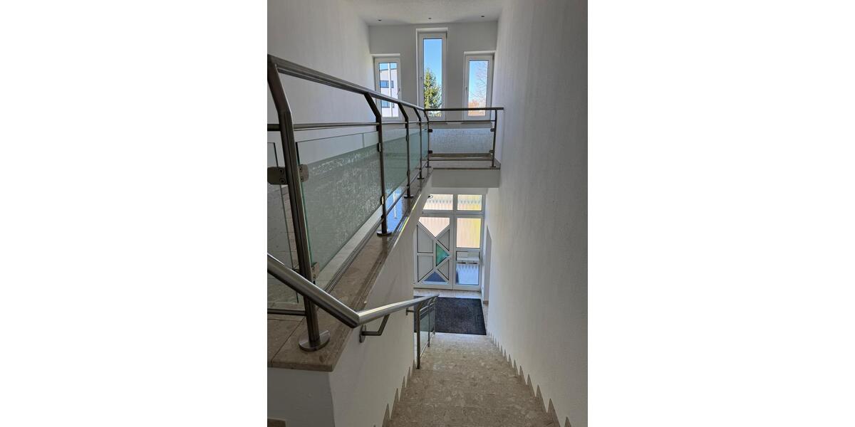 Dachgeschoßwohnung Schöllnach - 2 Zimmer, 88 m&sup2;, 600&euro; | Angebot:26101489