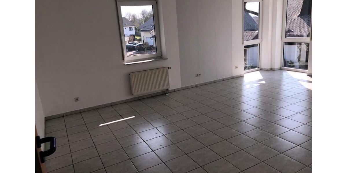 Etagenwohnung Kirchberg (Hunsrück) - 3 Zimmer, 78 m&sup2;, 655&euro; | Angebot:26236208