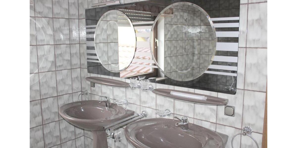 RUHIGES UND NATURNAHES WOHNEN - IDEAL FÜR PAARE 5 zimmer