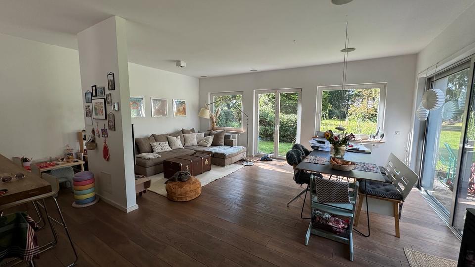 Bungalow Rellingen - 5 Zimmer, 180 m&sup2;, 3.250&euro; | Angebot:26603453