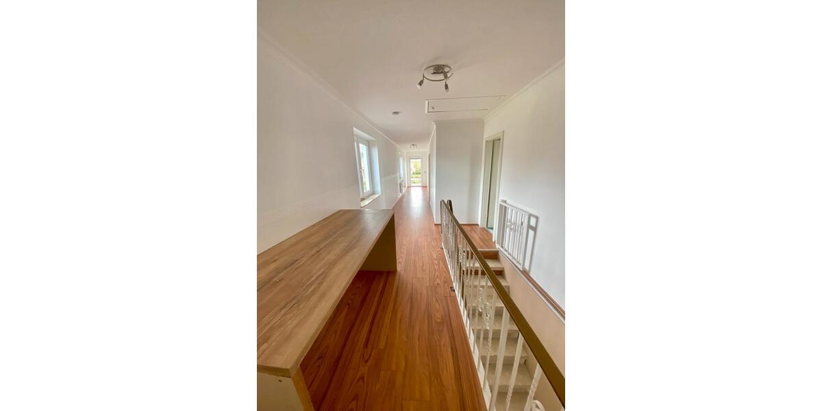 Etagenwohnung Tellingstedt - 4 Zimmer, 120 m&sup2;, 1.100&euro; | Angebot:26238996