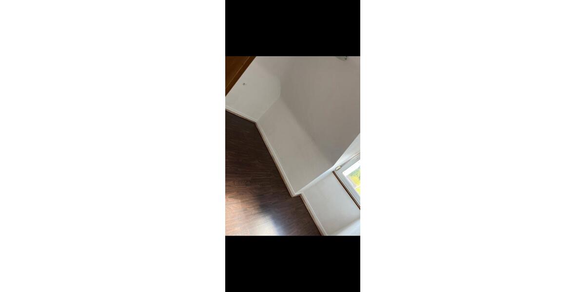 Dachgeschoßwohnung Esslingen am Neckar Oberesslingen - 2.5 Zimmer, 45 m&sup2;, 750&euro; | Angebot:26036018