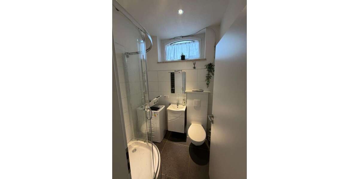 Etagenwohnung Meerane - 1 Zimmer, 40 m&sup2;, 300&euro; | Angebot:25849052