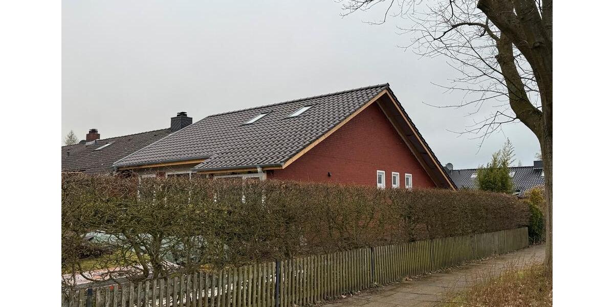 Reihenhaus Zeven - 4 Zimmer, 100 m&sup2;, 1.400&euro; | Angebot:26678433