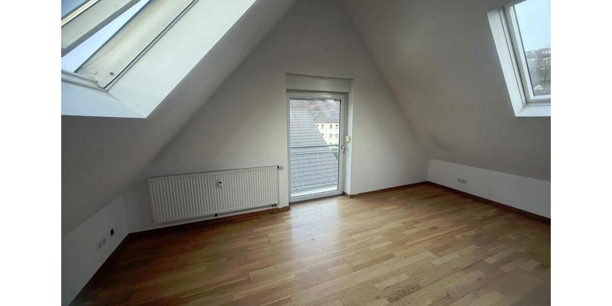 Dachgeschoßwohnung Gummersbach Berstig Süd - 2 Zimmer, 55 m&sup2;, 500&euro; | Angebot:26560257