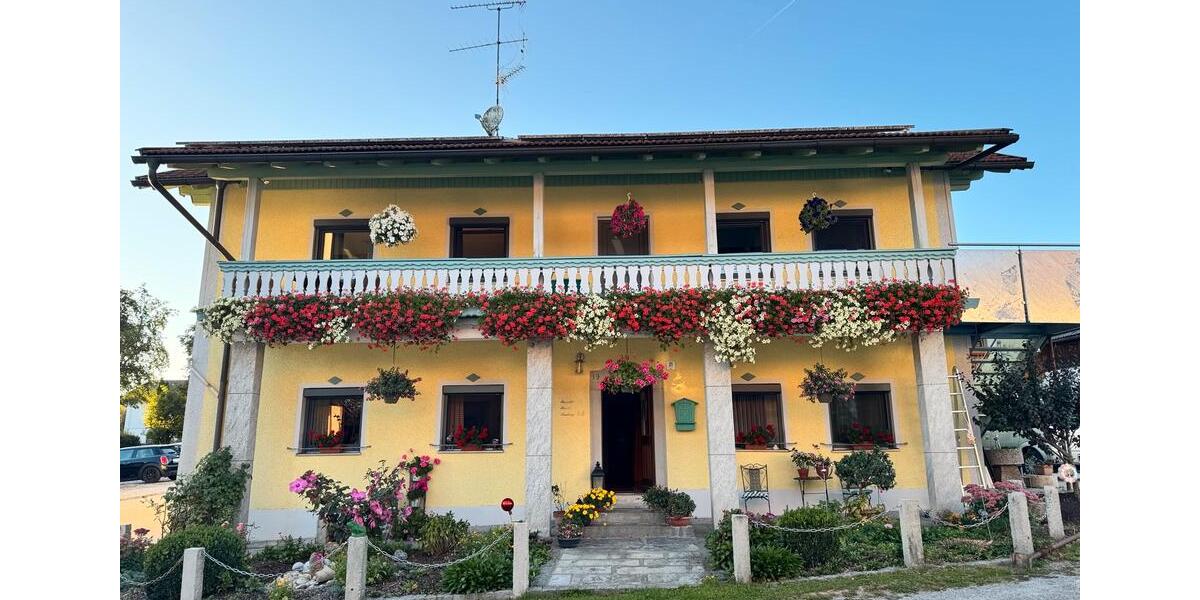 Wohnen auf Zeit Wegscheid - 4 Zimmer, 140 m&sup2;, 94&euro; | Angebot:25468438