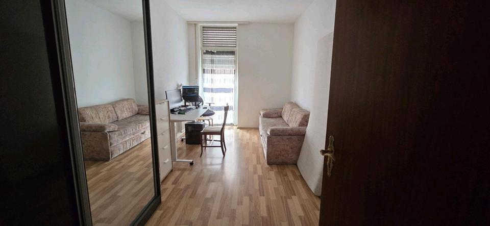 2 freie WG Zimmer