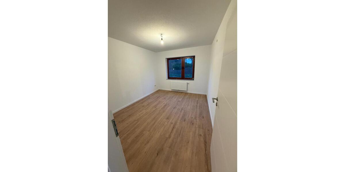 65qm modernisierte 2-Zi. Wohnung | 1100€ alles außer Strom 2 zimmer