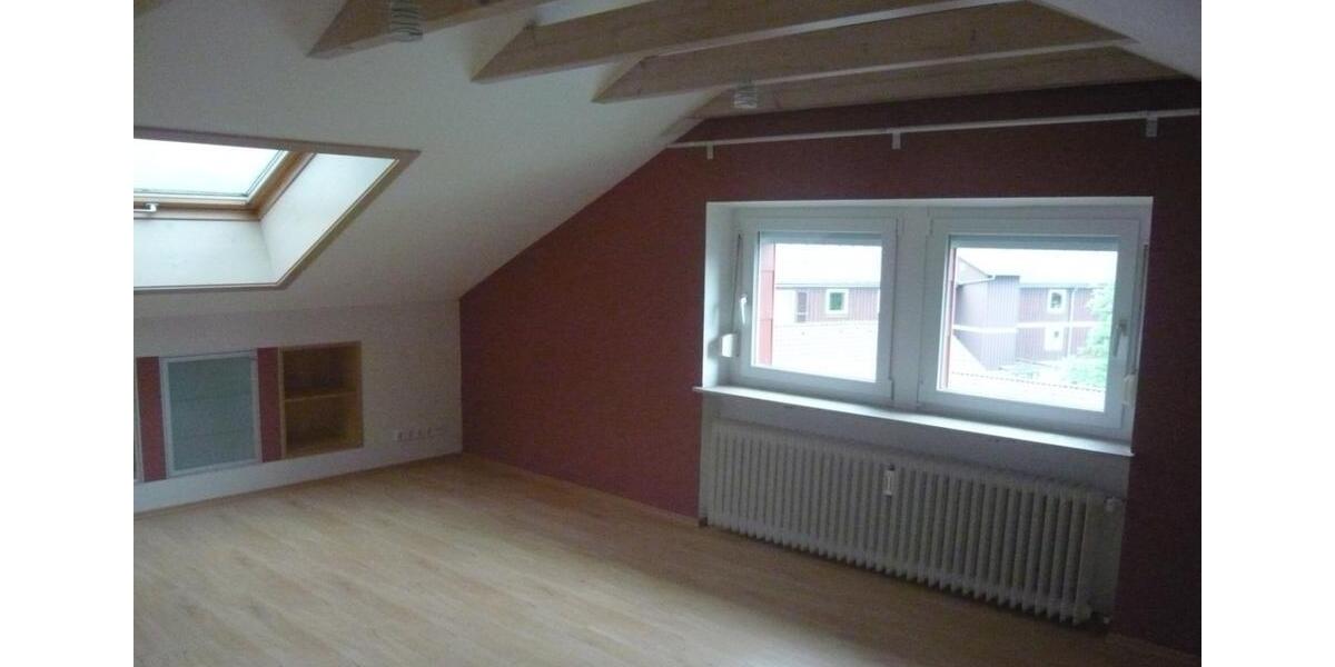 Dachgeschoßwohnung Freudenstadt - 2 Zimmer, 35 m&sup2;, 390&euro; | Angebot:25942990