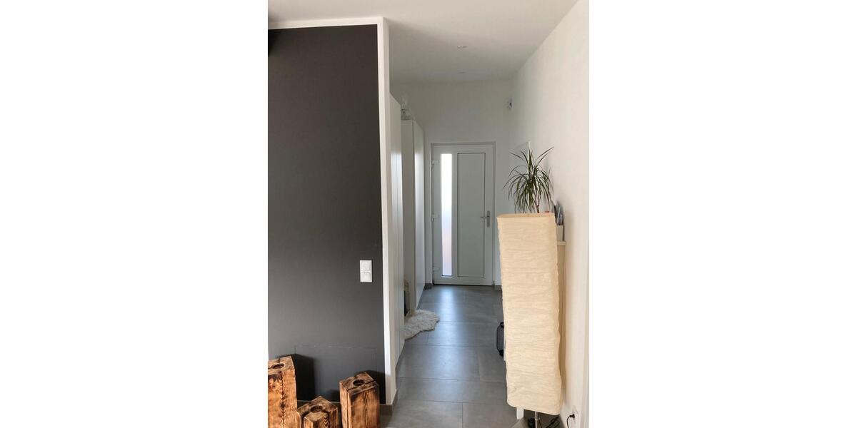 Hochparterre Naila - 3 Zimmer, 100 m&sup2;, 1.000&euro; | Angebot:25905391