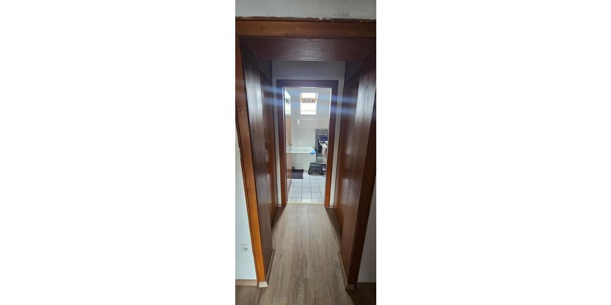 Dachgeschoßwohnung Emmerich am Rhein - 1 Zimmer, 53 m&sup2;, 490&euro; | Angebot:26564964