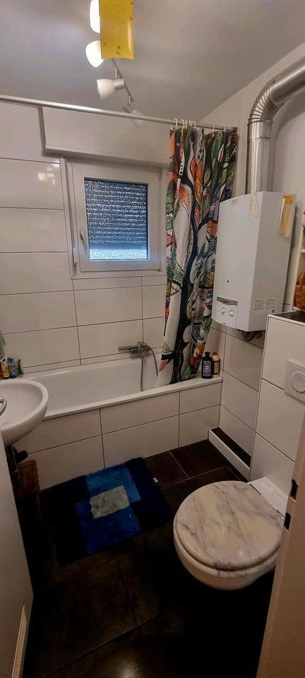 Möblierte 2-Zimmer-Wohnung mit Balkon – Hatdter Wald und Stadion