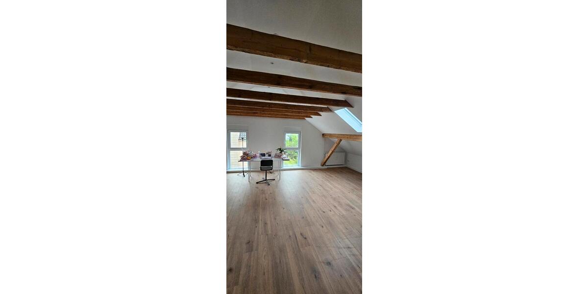 Dachgeschoßwohnung Esslingen am Neckar - 2 Zimmer, 55 m&sup2;, 840&euro; | Angebot:26624345