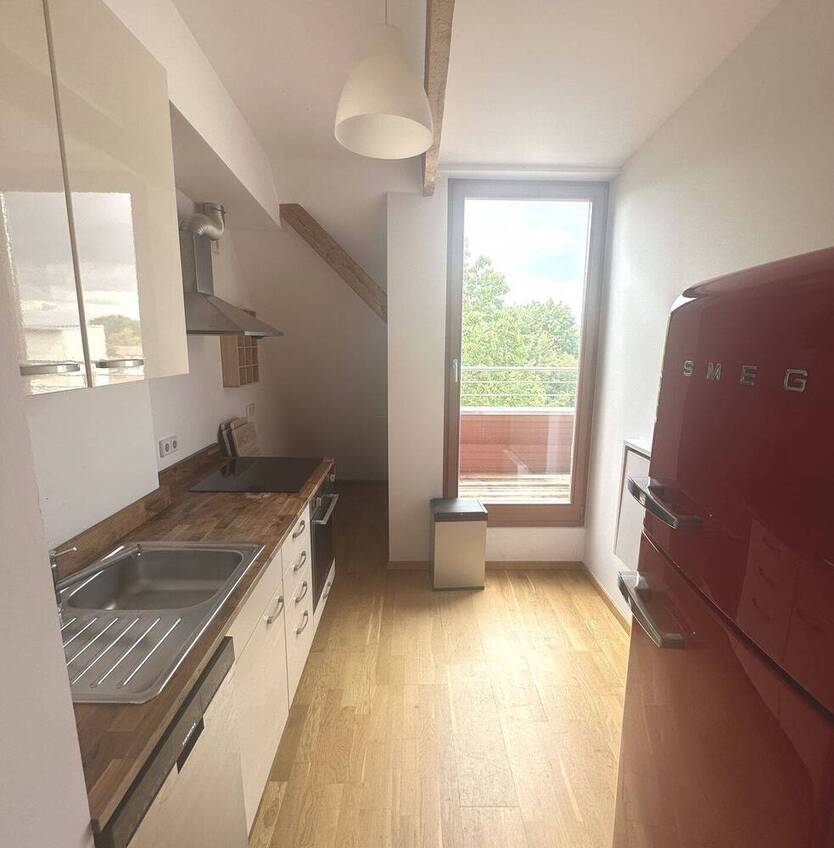 Charmante, möblierte Dachgeschoßwohnung mit Dachterrasse in Potsdam-Babelsberg