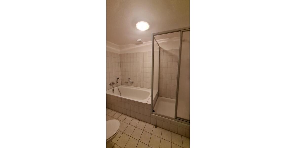 Dachgeschoßwohnung Finsterwalde - 2 Zimmer, 71 m&sup2;, 490&euro; | Angebot:24976258