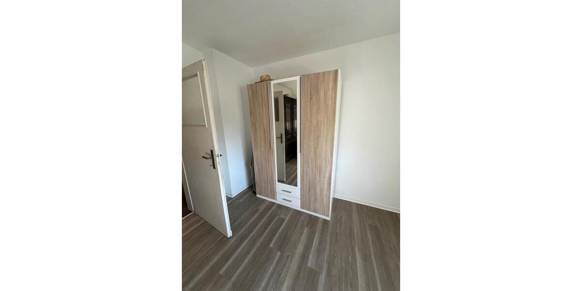 Wohnen auf Zeit Teutschenthal - 4 Zimmer, 180 m&sup2;, 22&euro; | Angebot:23616465
