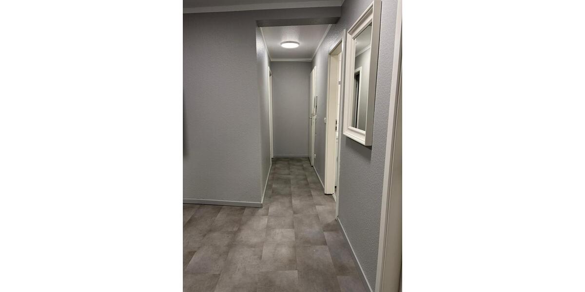 Etagenwohnung Düsseldorf - 2 Zimmer, 70 m&sup2;, 1.650&euro; | Angebot:26045515