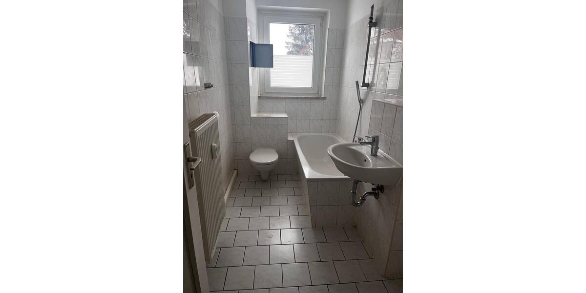 Etagenwohnung Borna - 2 Zimmer, 49 m&sup2;, 320&euro; | Angebot:26440171