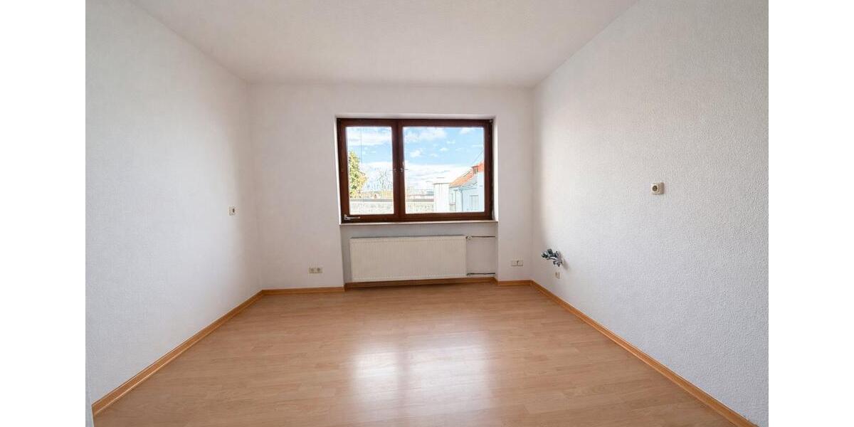 Etagenwohnung Losheim am See - 4 Zimmer, 101 m&sup2;, 890&euro; | Angebot:26642879