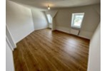 Mit Weitblick! 2,5 Raum DG Wohnung mit offener Küche im Wohnzimmer. Modernes Bad mit Wanne! - Dachgeschoßwohnung Gera Alt-Bieblach | Angebot:26248794