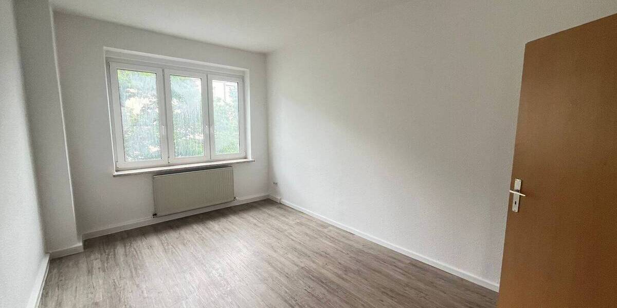 Etagenwohnung Zwickau Pölbitz - 3 Zimmer, 70 m&sup2;, 435&euro; | Angebot:26826667