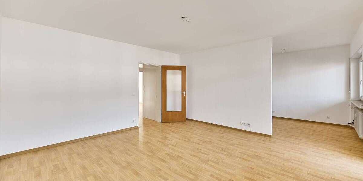 Etagenwohnung Schwetzingen - 3 Zimmer, 78 m&sup2;, 860&euro; | Angebot:27286035