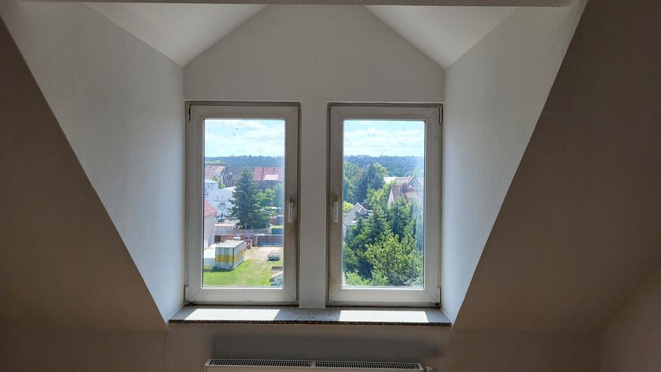 Dachgeschoßwohnung Zeitz - 3 Zimmer, 82 m&sup2;, 440&euro; | Angebot:25974887
