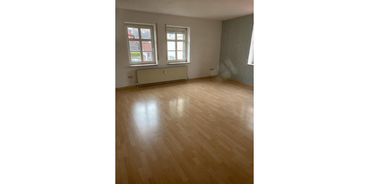 Etagenwohnung Schwalmstadt - 1 Zimmer, 120 m&sup2;, 1.000&euro; | Angebot:26459852