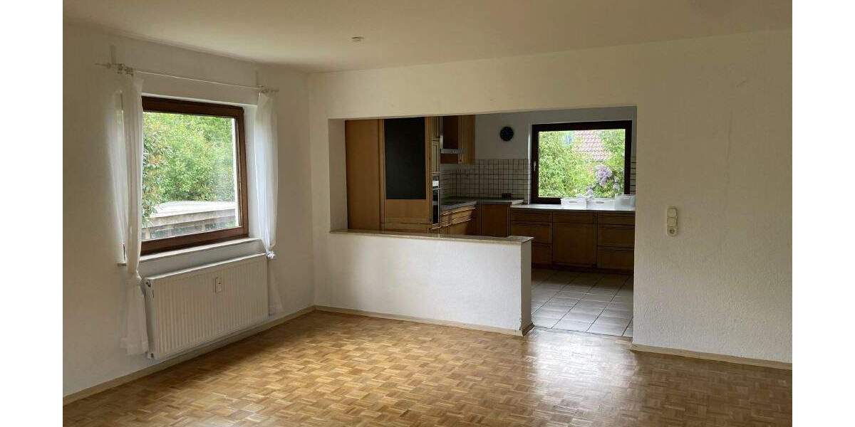 Etagenwohnung Schlüchtern Niederzell - 4 Zimmer, 135 m&sup2;, 1.050&euro; | Angebot:23842100