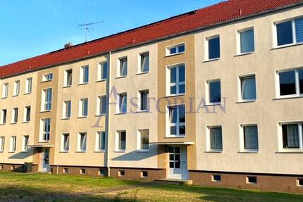 Wohnung Domsühl - 3 Zimmer, 65 m&sup2;, 375&euro; | Angebot:26075540