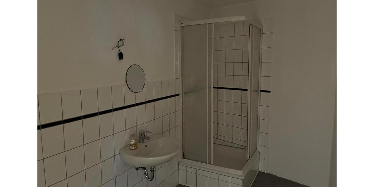 Dachgeschoßwohnung Eisleben (Lutherstadt) - 2 Zimmer, 65 m&sup2;, 330&euro; | Angebot:24791844