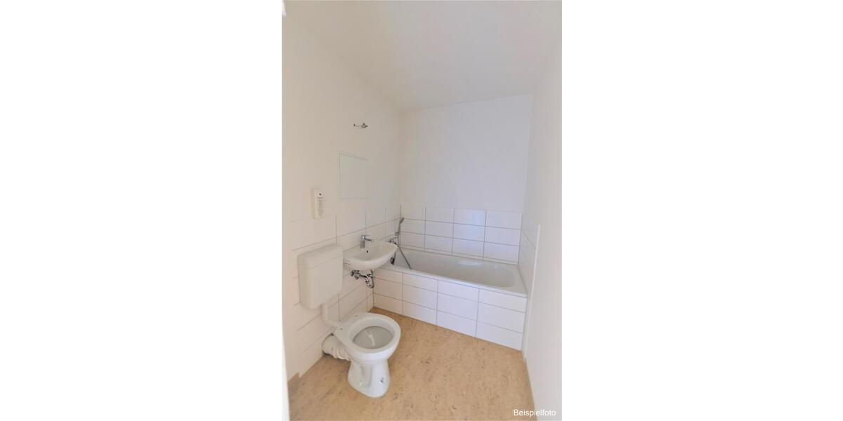 Etagenwohnung Saalfeld (Saale) - 4 Zimmer, 69 m&sup2;, 369&euro; | Angebot:26234097