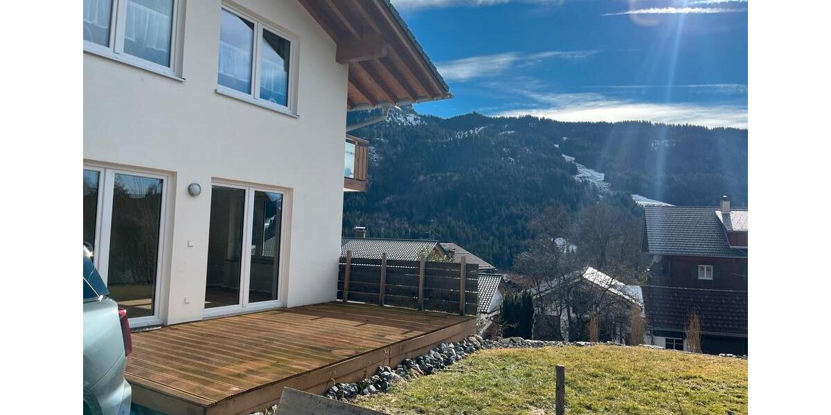 Erdgeschoßwohnung Bad Hindelang - 4 Zimmer, 100 m&sup2;, 1.390&euro; | Angebot:24652000