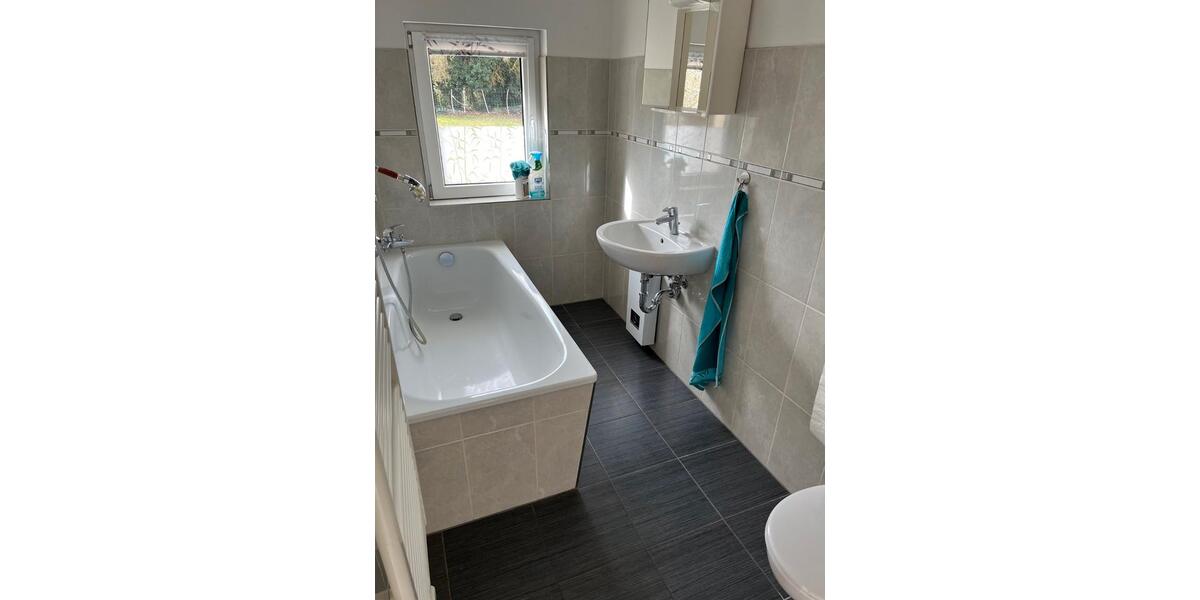 Erdgeschoßwohnung Güsten - 3 Zimmer, 88 m&sup2;, 450&euro; | Angebot:25974874