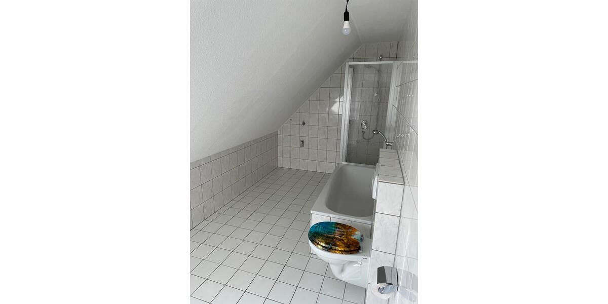 Dachgeschoßwohnung Wutha-Farnroda Farnroda - 3 Zimmer, 75 m&sup2;, 650&euro; | Angebot:26612248