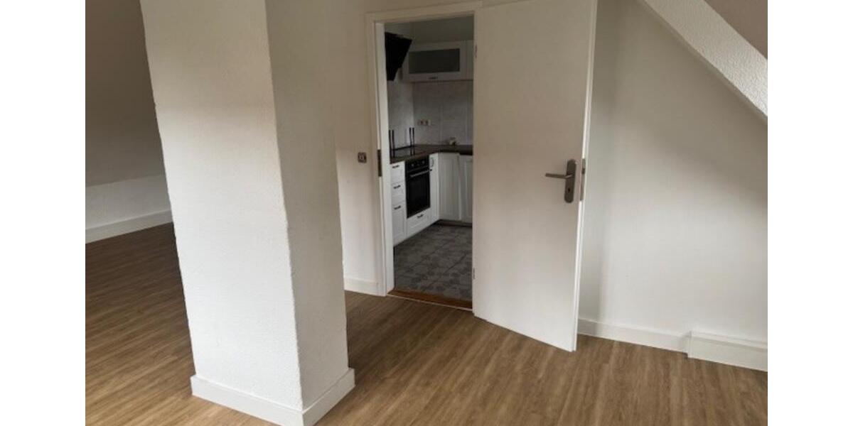 Dachgeschoßwohnung Ludwigsfelde - 3 Zimmer, 96 m&sup2;, 1.728&euro; | Angebot:21173589