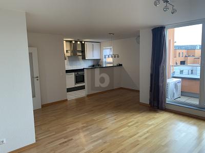 HELL UND VOLL AUSGESTATTET MIT 3 BALKONEN - Einfamilienhaus Stuttgart Stuttgart-Nord Nord | Angebot:27267401