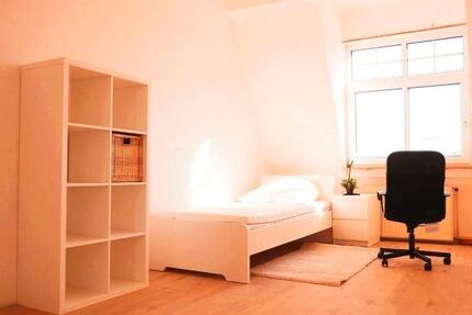 Wohnen auf Zeit Grünstadt - 1 Zimmer, 15 m&sup2;, 290&euro; | Angebot:25408458