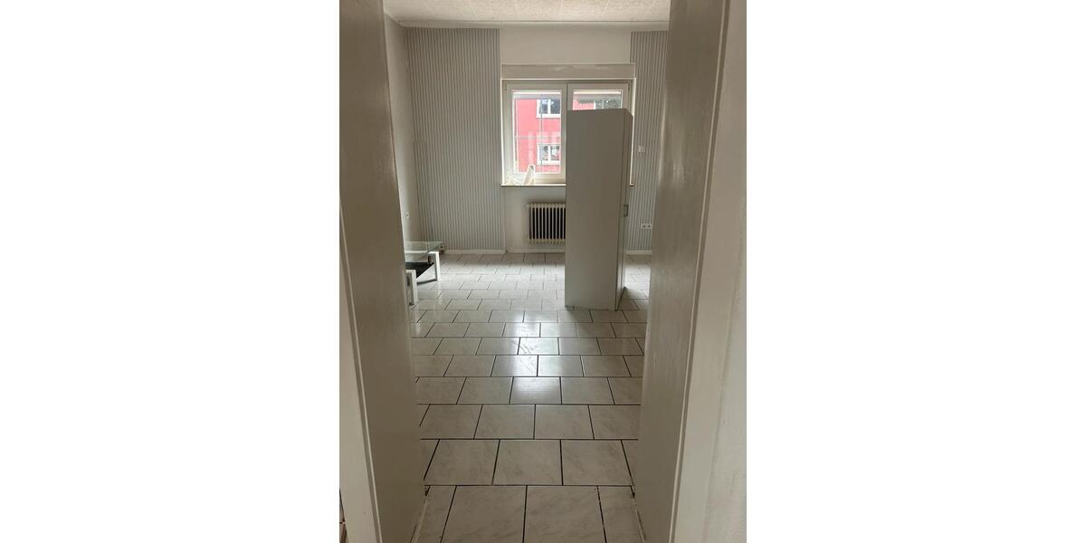 Erdgeschoßwohnung Saarbrücken West - 1 Zimmer, 60 m&sup2;, 500&euro; | Angebot:25397742