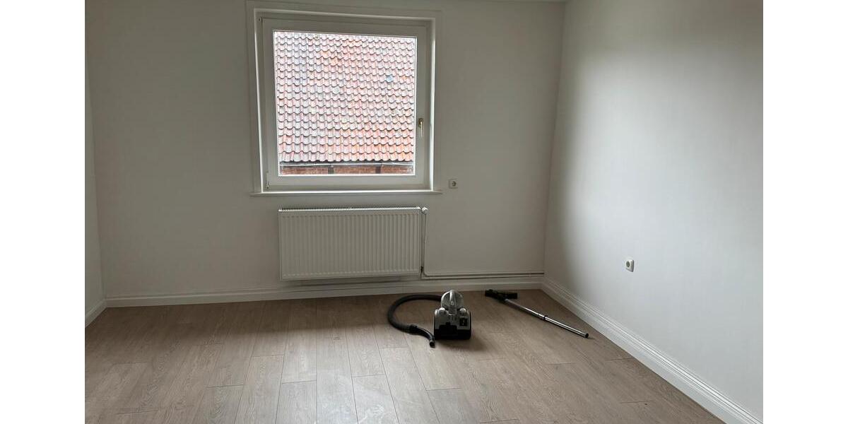 Etagenwohnung Delligsen - 4 Zimmer, 100 m&sup2;, 720&euro; | Angebot:26443669