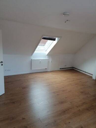 Etagenwohnung Seesen - 4 Zimmer, 105 m&sup2;, 680&euro; | Angebot:25738152