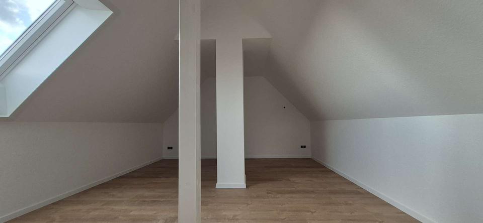 Dachgeschoßwohnung Vaihingen an der Enz - 3 Zimmer, 96 m&sup2;, 1.290&euro; | Angebot:23010506