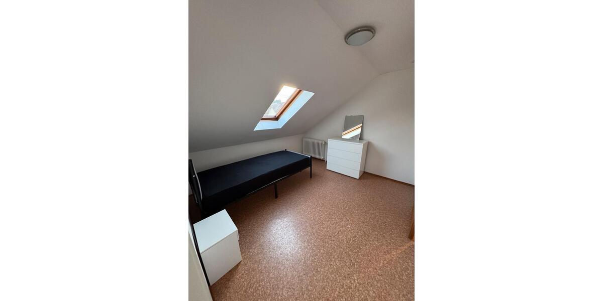 Dachgeschoßwohnung Bühl - 2 Zimmer, 58 m&sup2;, 800&euro; | Angebot:26254430