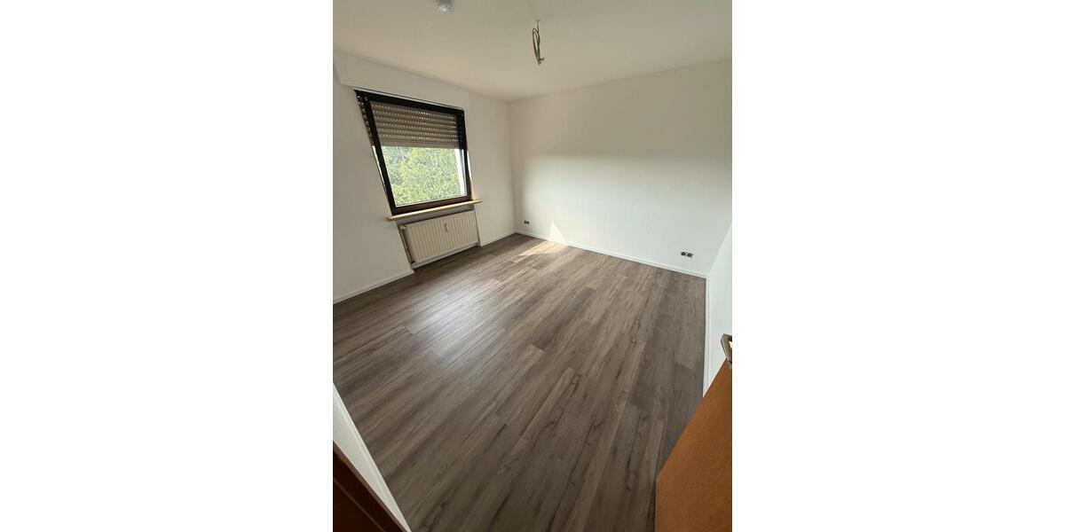 Etagenwohnung Wadgassen - 3 Zimmer, 65 m&sup2;, 580&euro; | Angebot:26004258