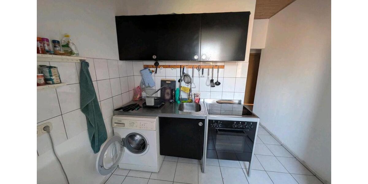 Dachgeschoßwohnung Karlsruhe Südstadt - 4 Zimmer, 70 m&sup2;, 420&euro; | Angebot:26626715