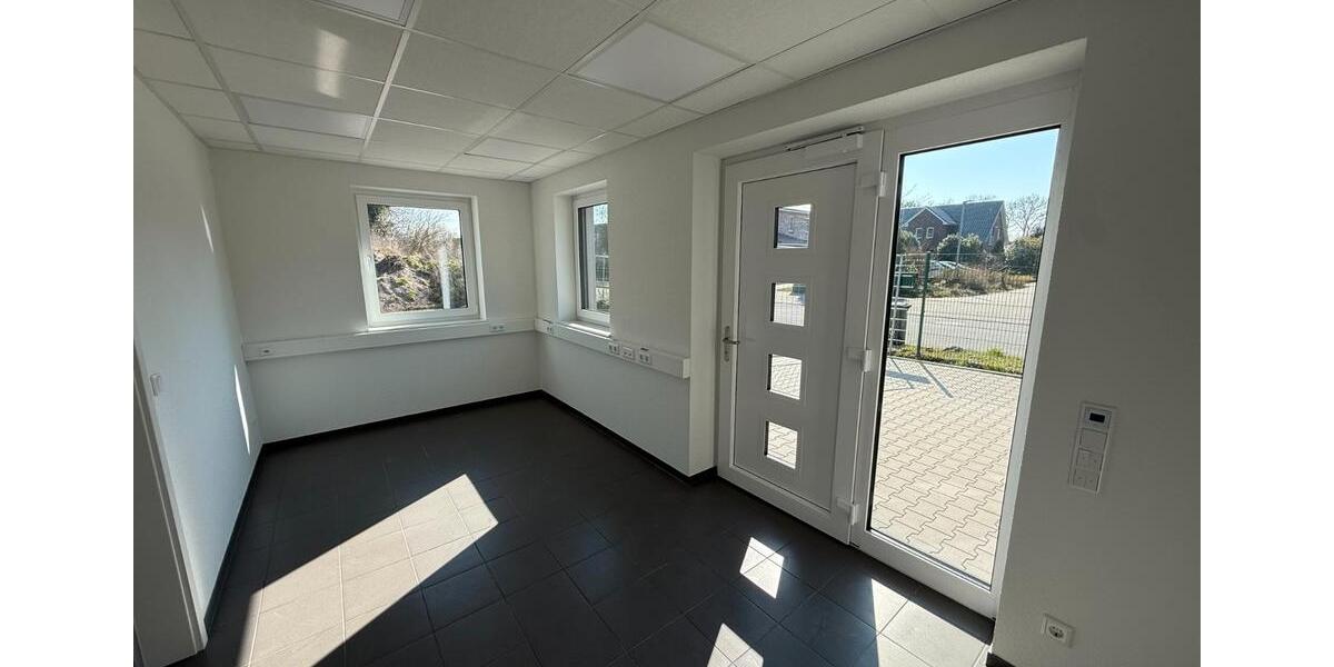 Gewerbeobjekt Hude (Oldenburg) - 1.500&euro; | Angebot:26441857