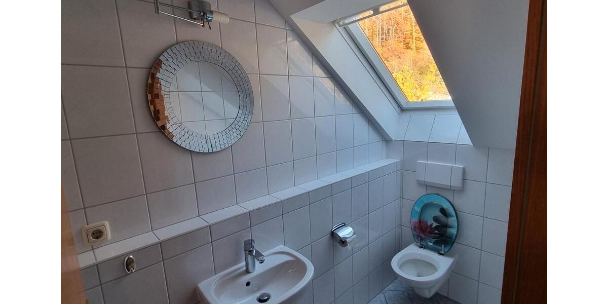 Dachgeschoßwohnung Niederviehbach - 2 Zimmer, 74 m&sup2;, 620&euro; | Angebot:26085041